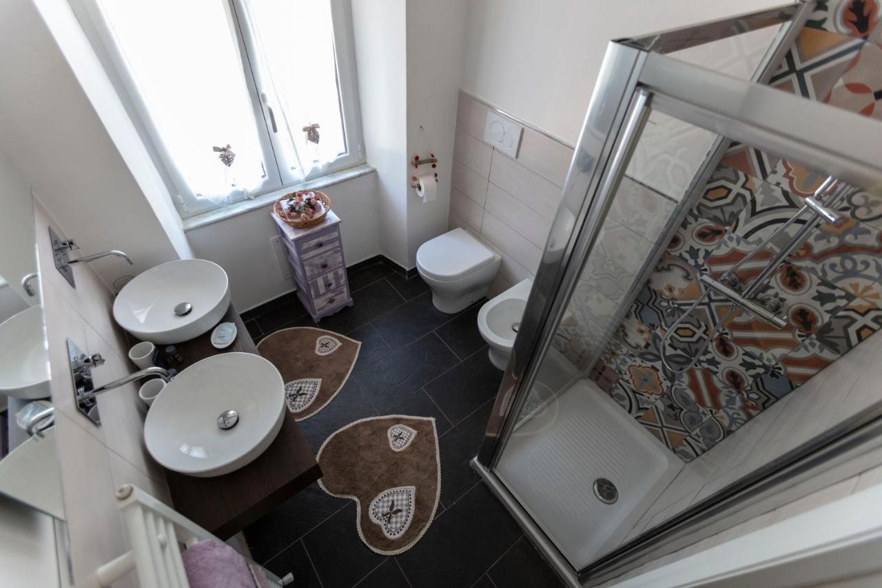 Standard Double Room with Shared Bathroom