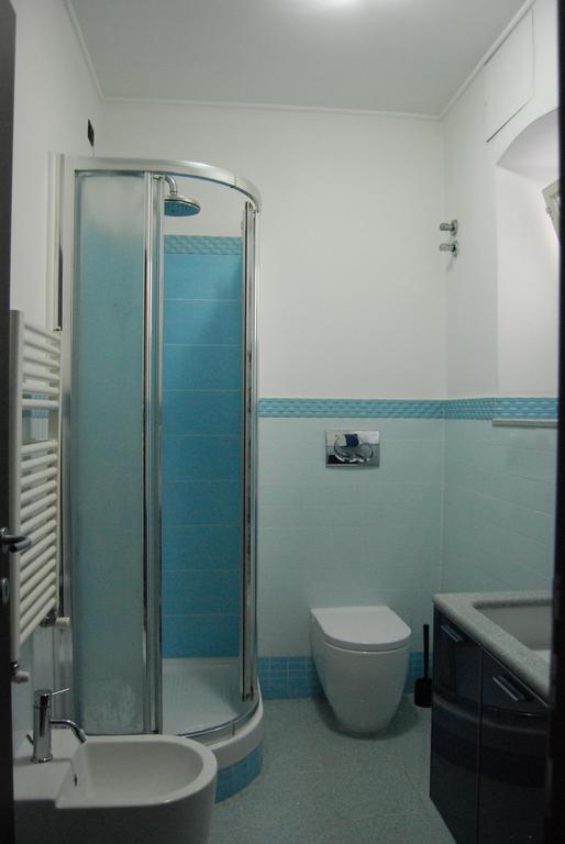 Triple Room Private External Bathroom,864107300:JPEG