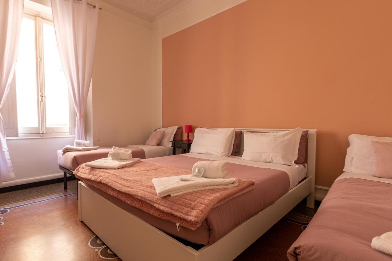 Quadruple Room with Private Bathroom
