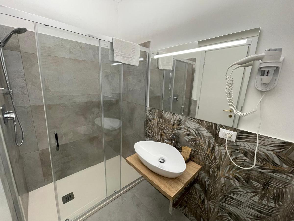 Triple Room with City View