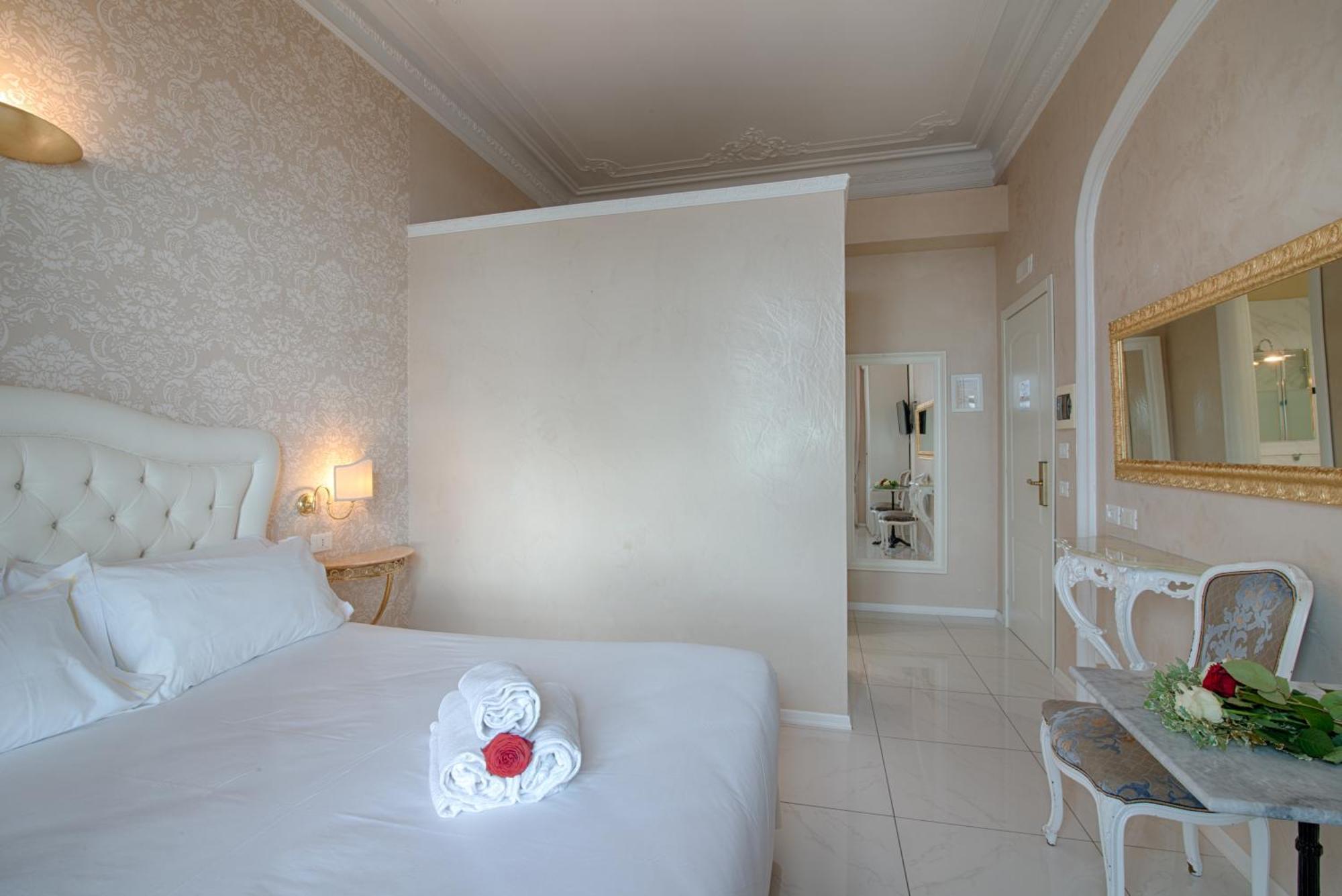 Classic Double or Twin with Sea View