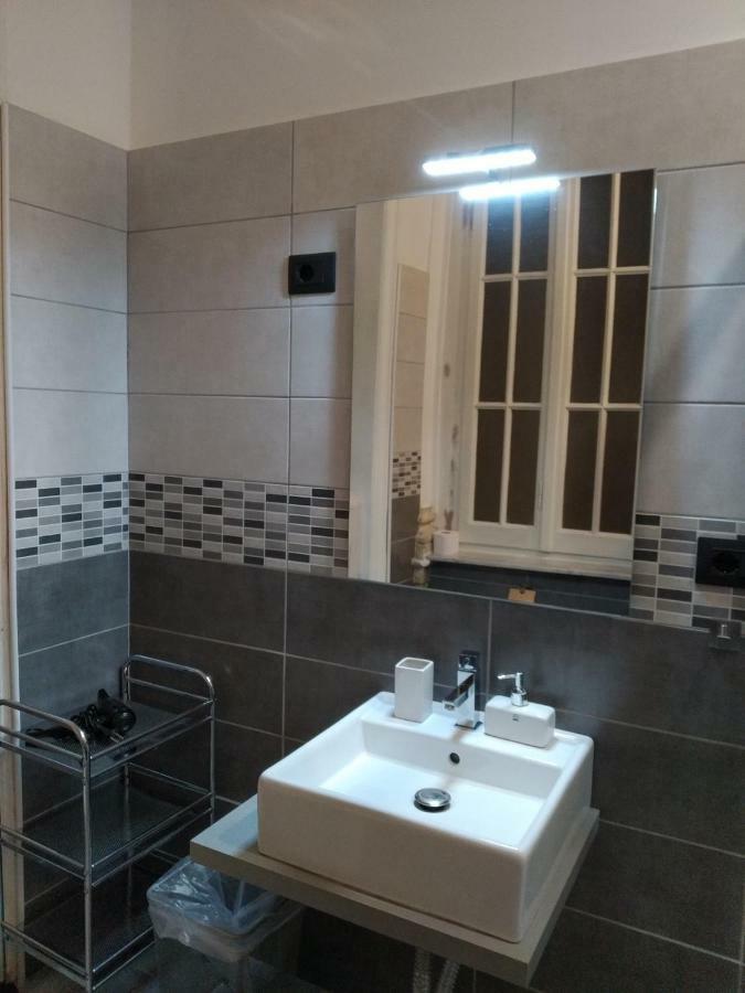 Double Room with Private External Bathroom