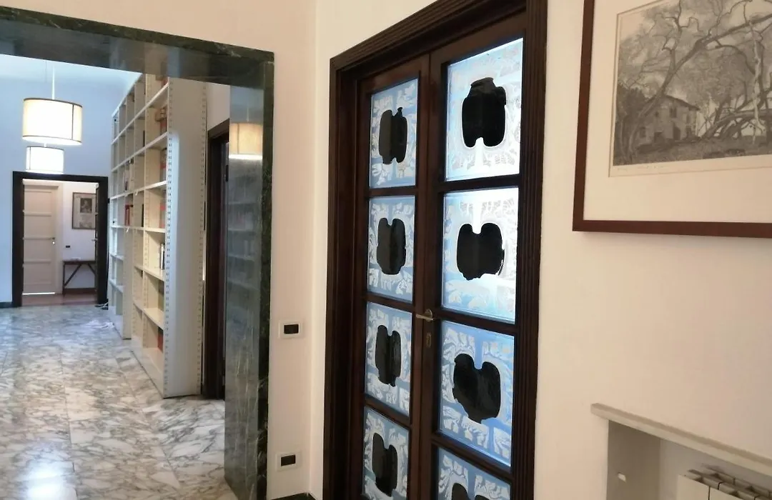 A Home In Genova Rooms & Suites-1